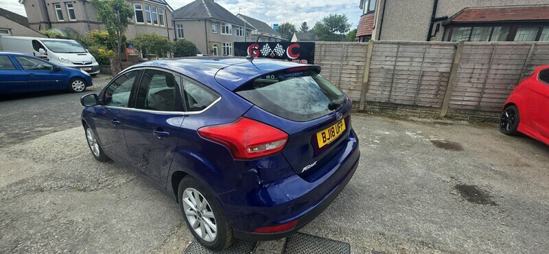 Ford Focus Titanium Blue #6