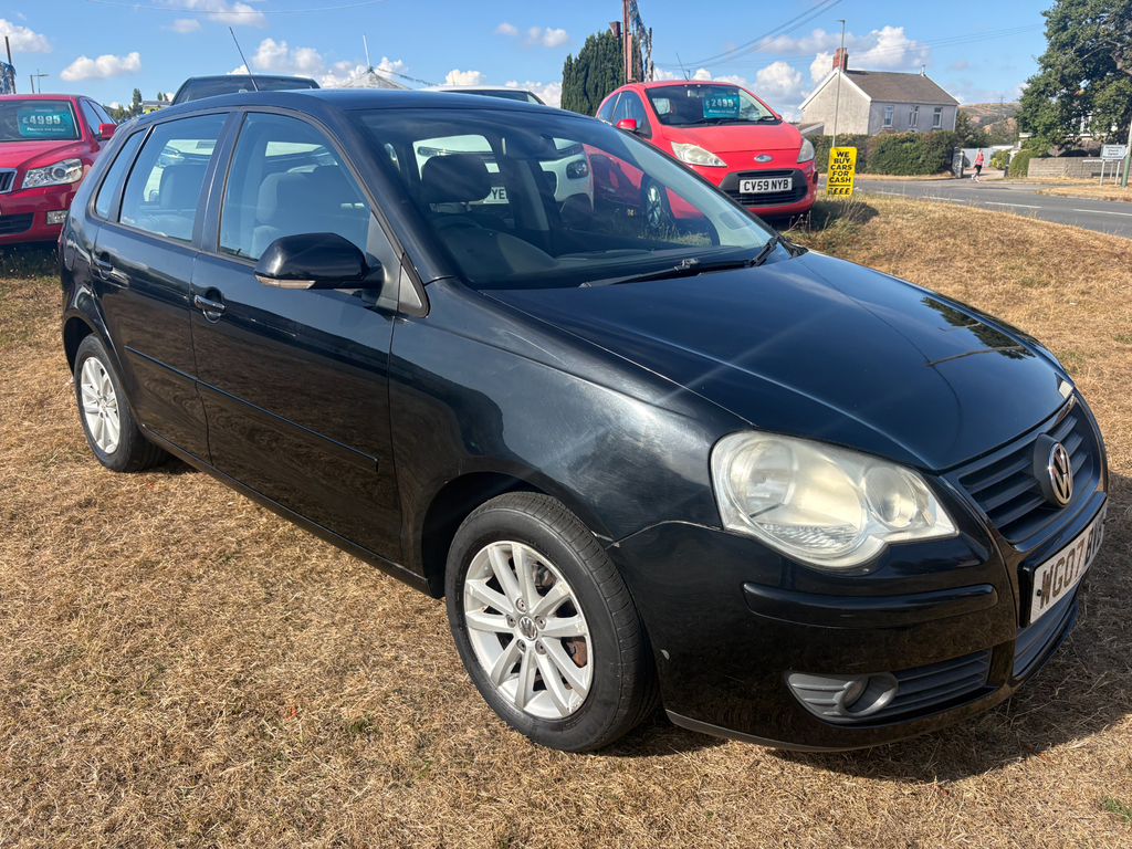 Volkswagen Polo S Silver #1