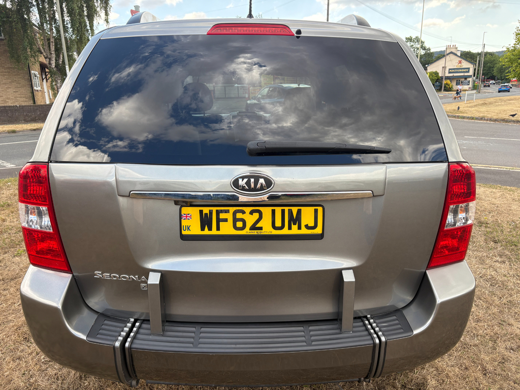 Kia Sedona Crdi 2  #5