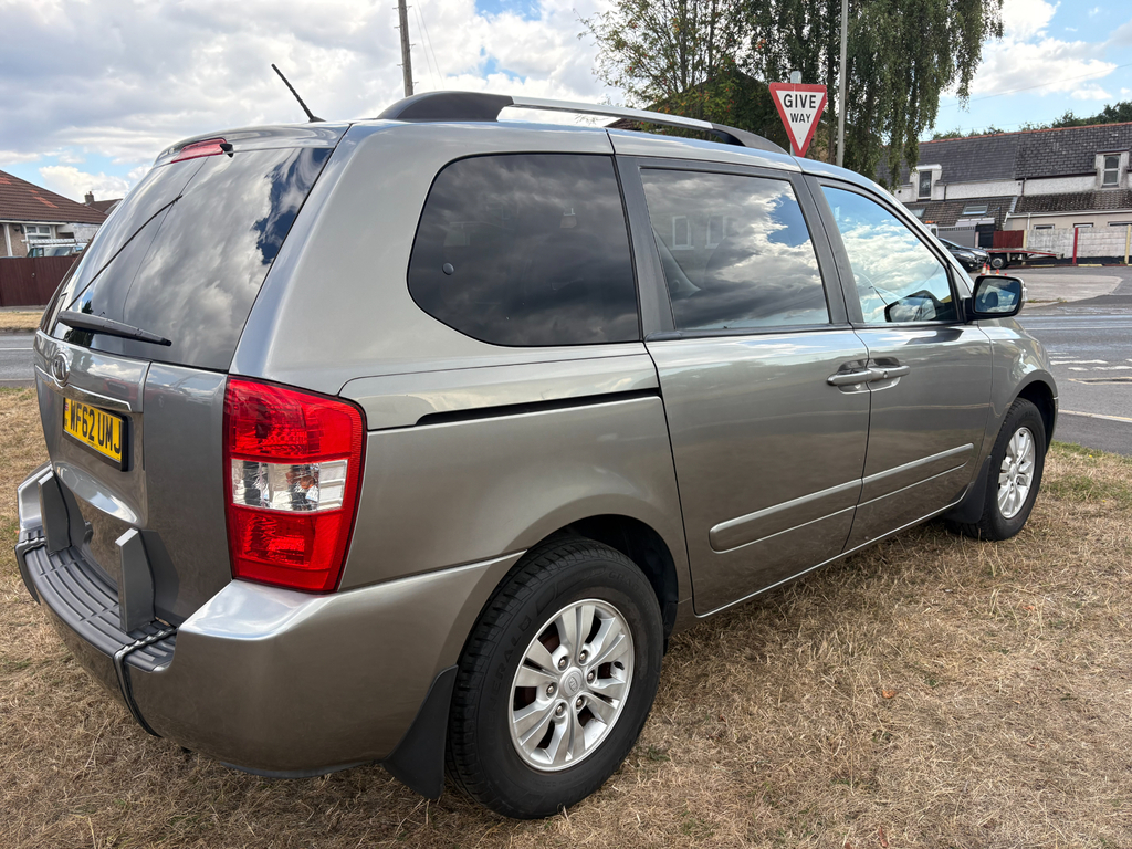 Kia Sedona Crdi 2  #6
