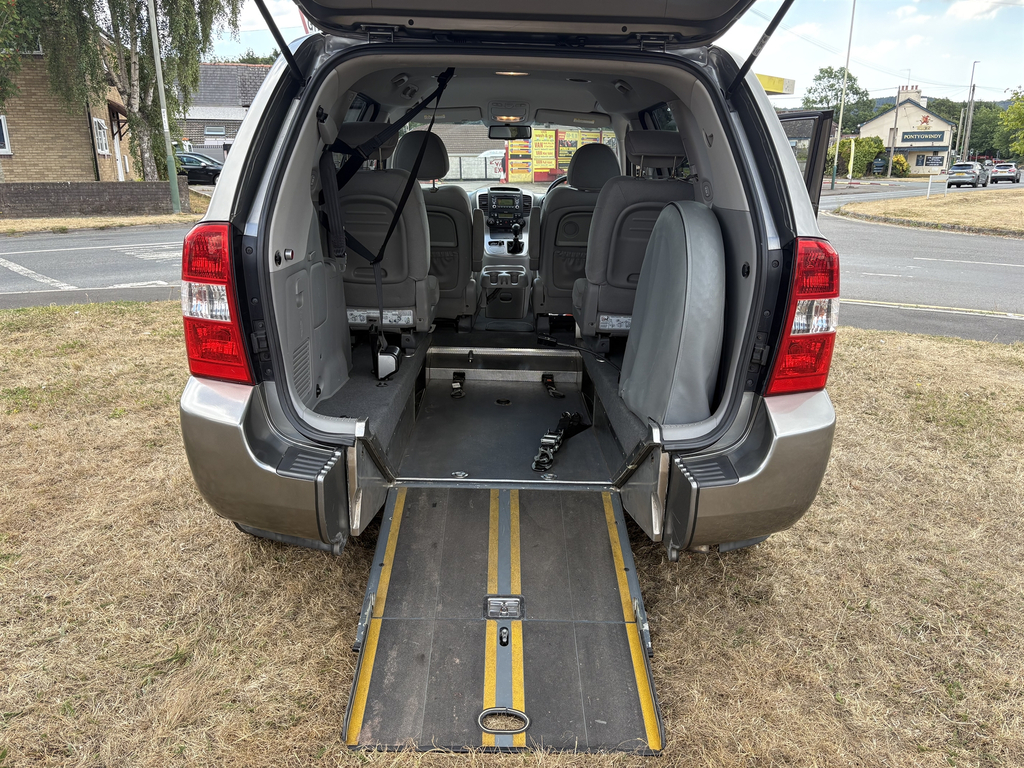 Kia Sedona Crdi 2 Silver #7