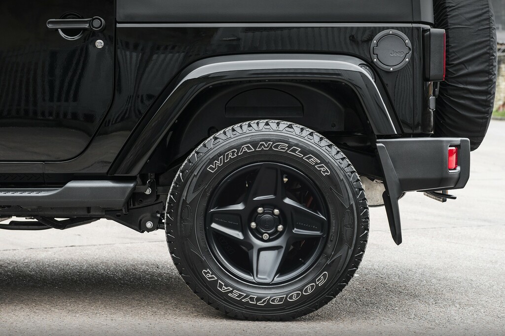 Jeep Wrangler 3.6 V6 Sahara Black #5