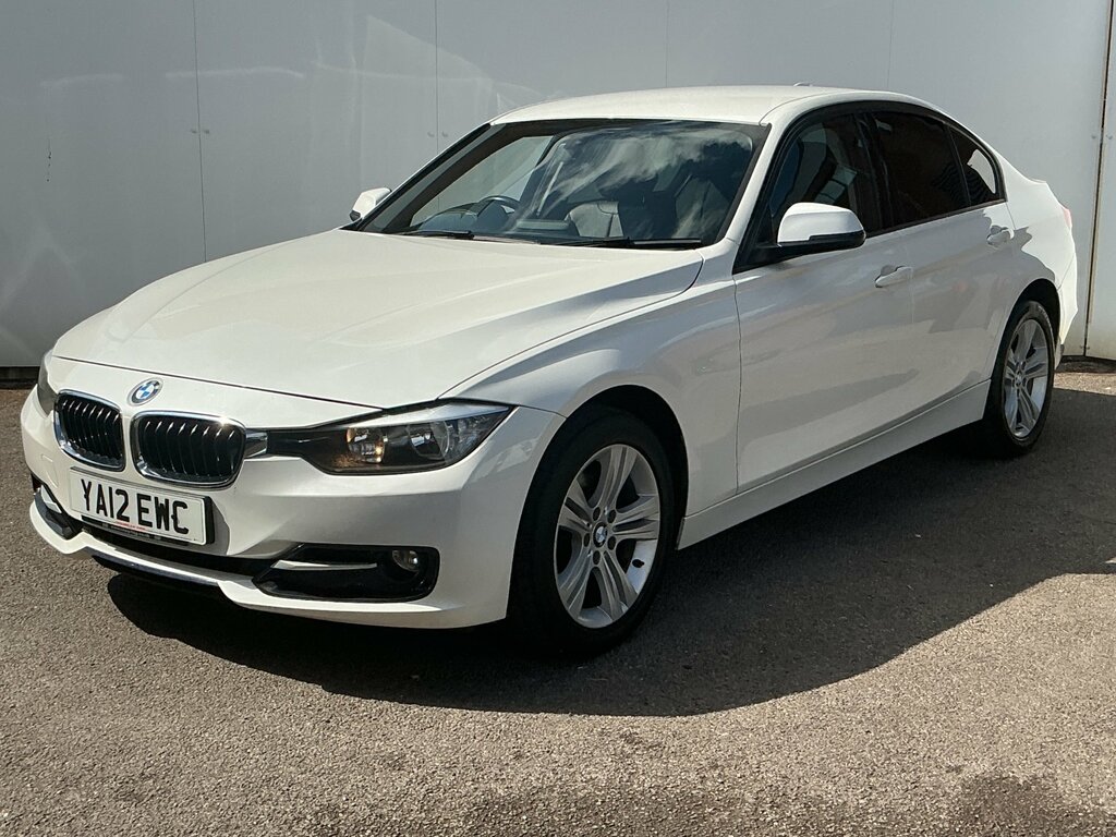BMW 3 Series 2.0 320D Sport Saloon Euro 5 S White