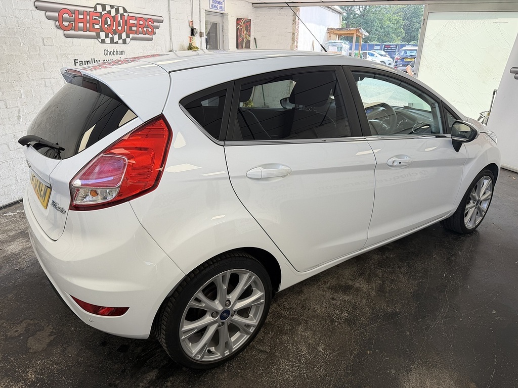 Ford Fiesta T Ecoboost Titanium X White #6