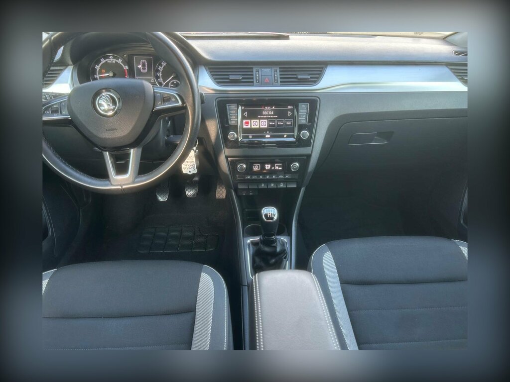 Skoda Rapid Spaceback Se Tech Black #15