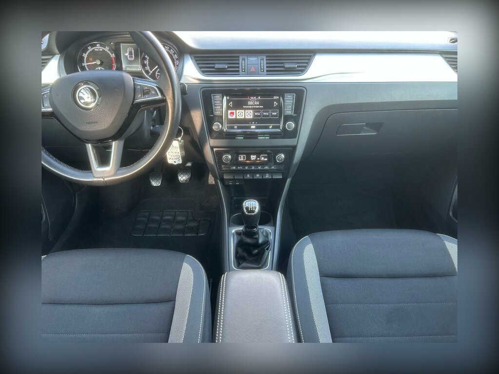 Skoda Rapid Spaceback Se Tech Black #14