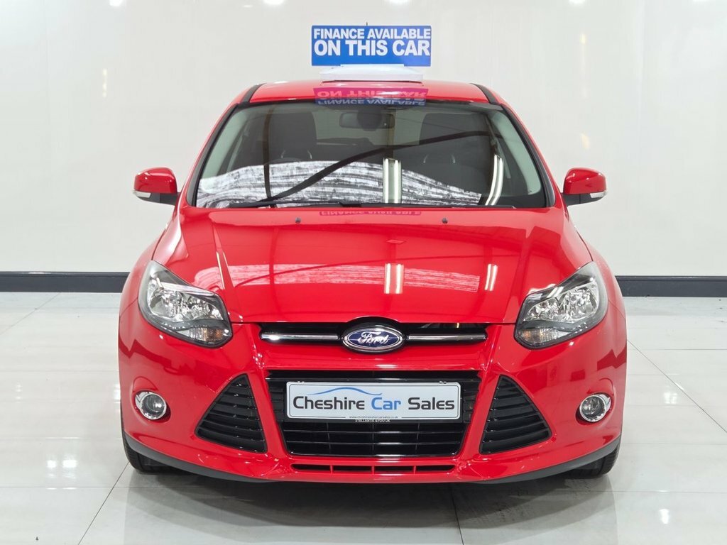 Ford Focus 1.6L Titanium Navigator Red #5