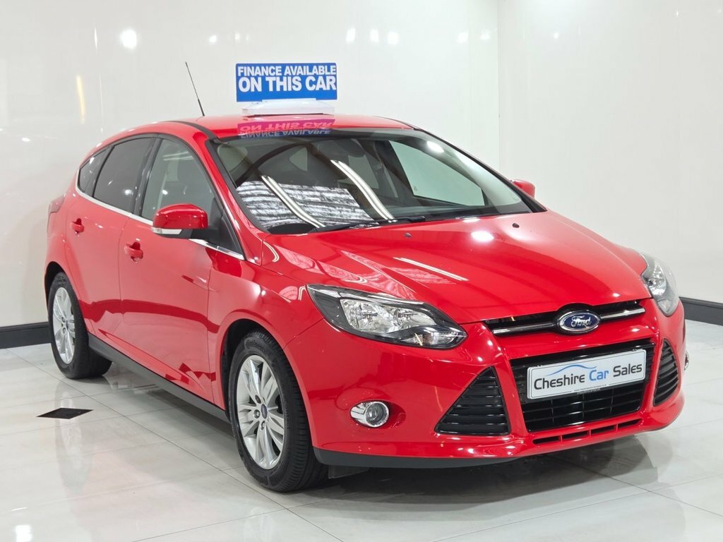 Ford Focus 1.6L Titanium Navigator Red #4