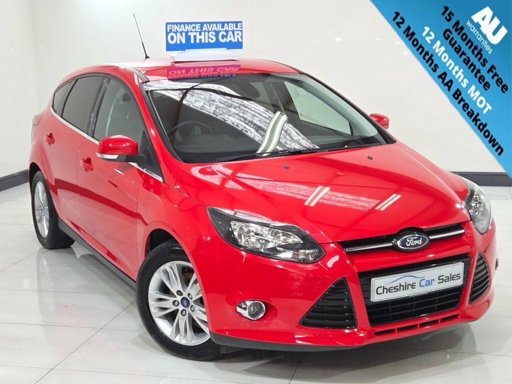 Ford Focus 1.6L Titanium Navigator Red
