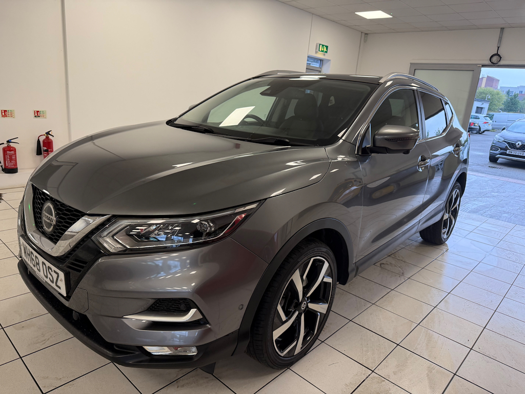Nissan Qashqai 1.3 L Dig-t Tekna Dct