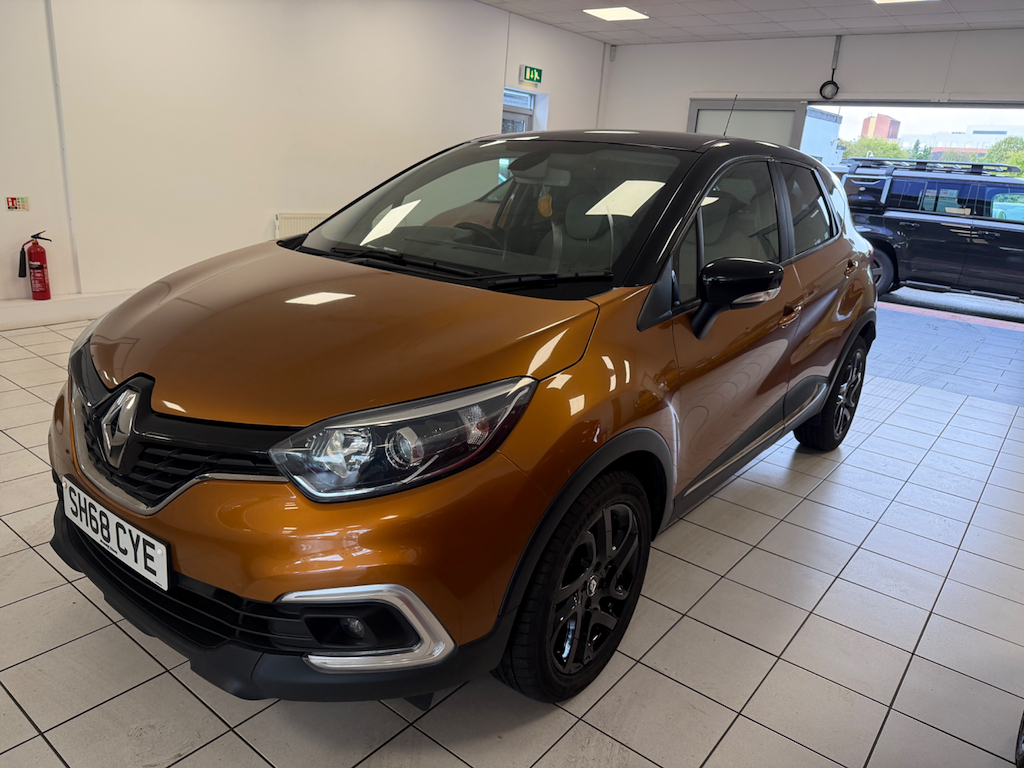 Renault Captur 0.9 L Iconic Tce 
