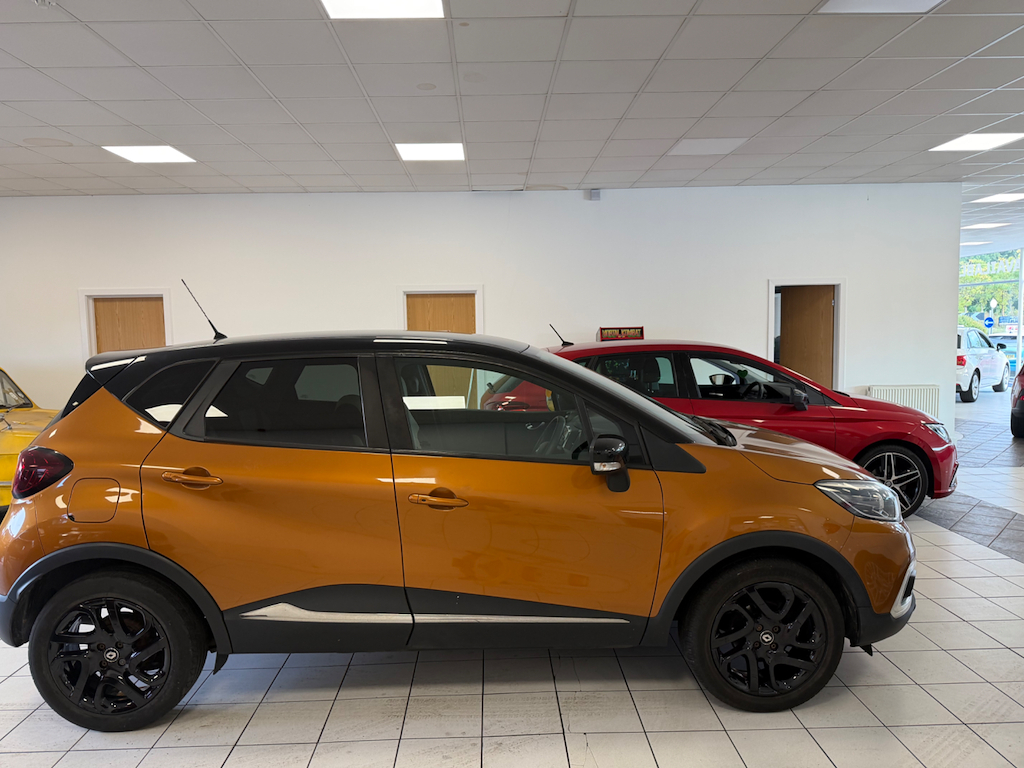Renault Captur 0.9 L Iconic Tce  #3
