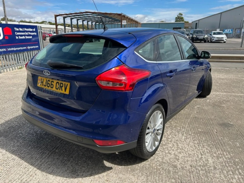 Ford Focus 1.5 Tdci Titanium X Hatchback Powershif Blue #3