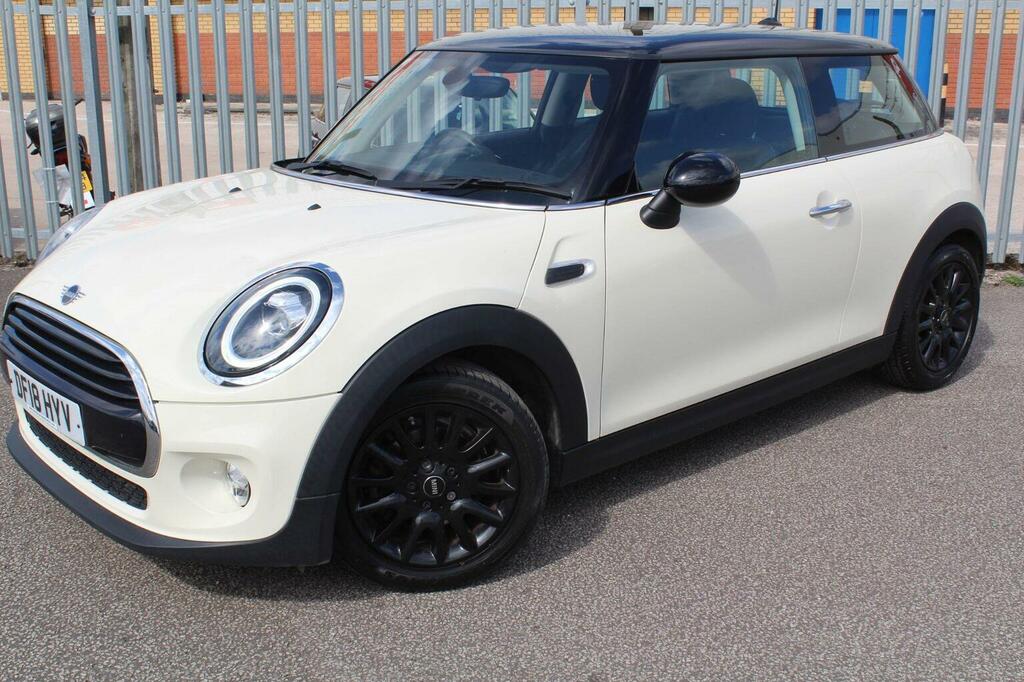 Mini Hatch Hatchback 1.5 Cooper Euro 6 Ss 201818 DF18HYV White