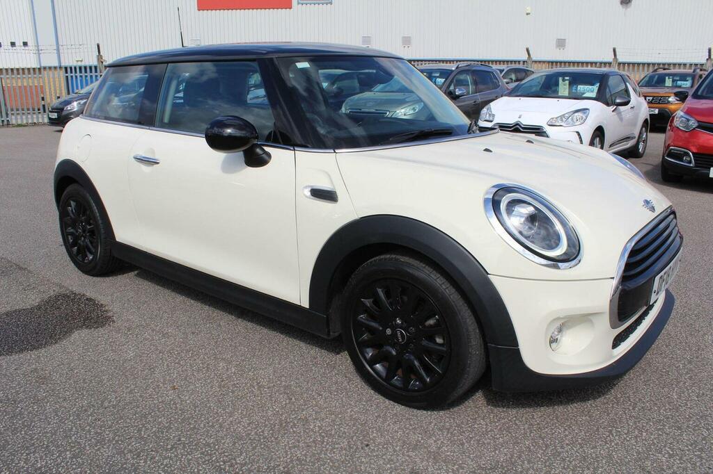 Mini Hatch Hatchback 1.5 Cooper Euro 6 Ss 201818 DF18HYV White #2