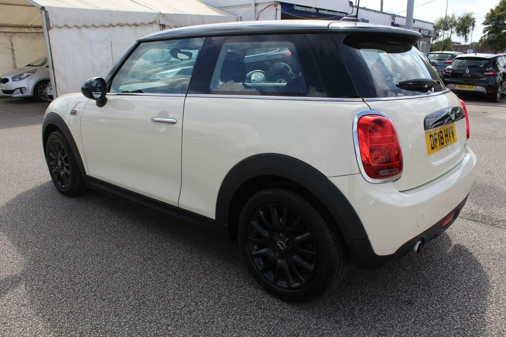 Mini Hatch Hatchback 1.5 Cooper Euro 6 Ss 201818 DF18HYV White #4