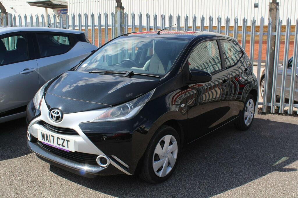 Toyota Aygo Hatchback 1.0 Vvt-i X-play Euro 6 201717 Black