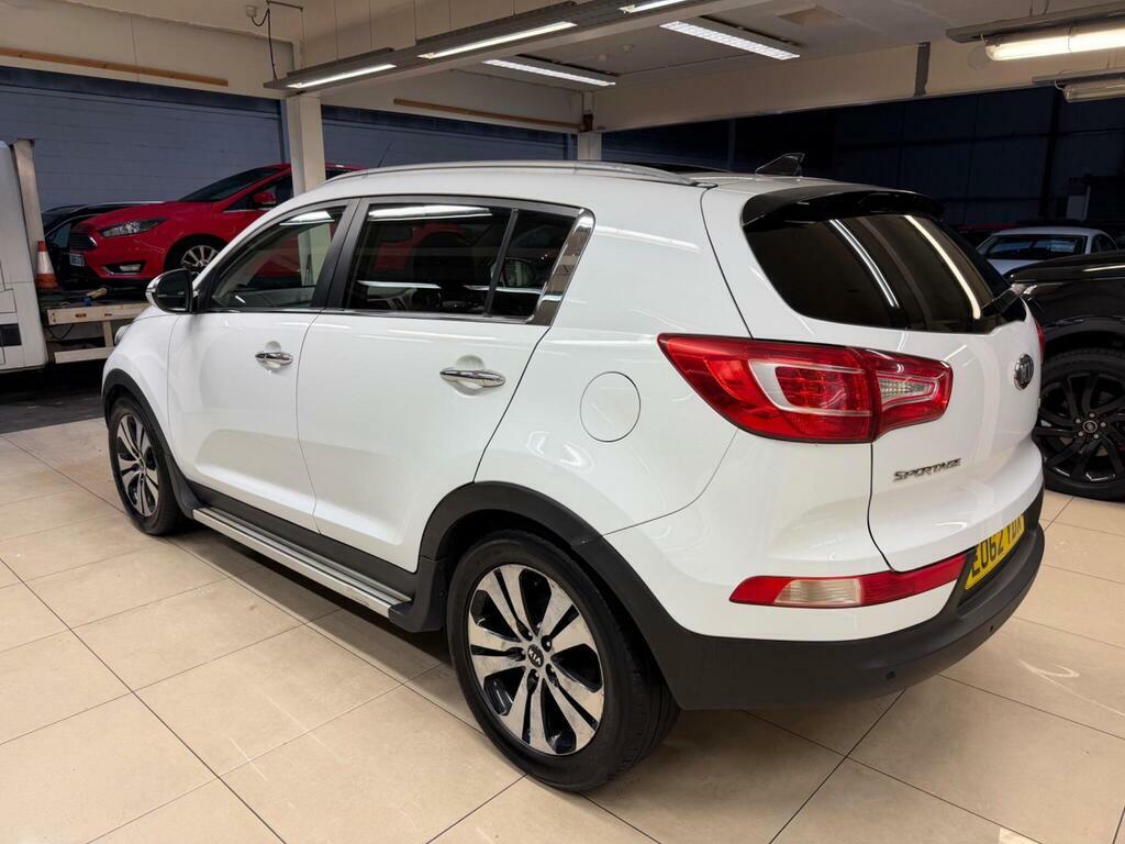 Kia Sportage 1.7 Crdi Ecodynamics 3 2Wd Euro 5 S S White #4