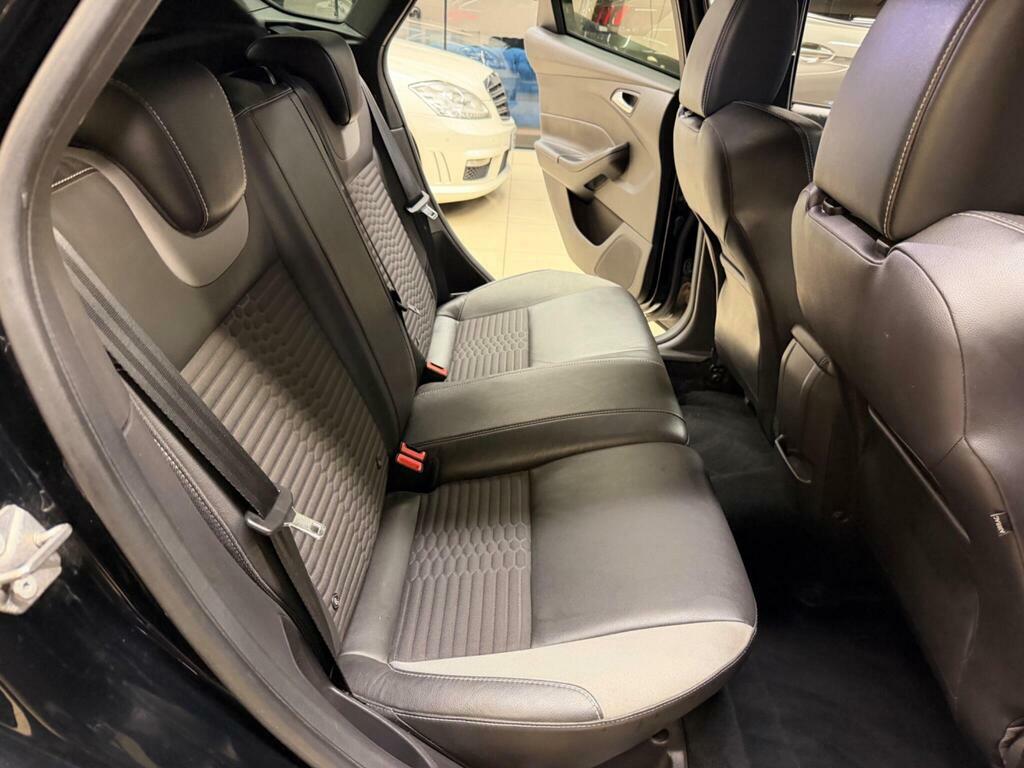 Ford Focus Hatchback Grey #19