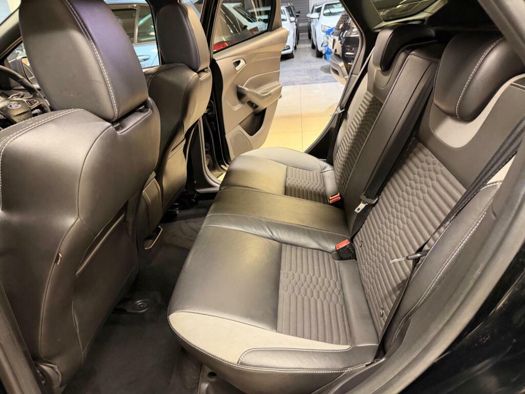 Ford Focus Hatchback Grey #22