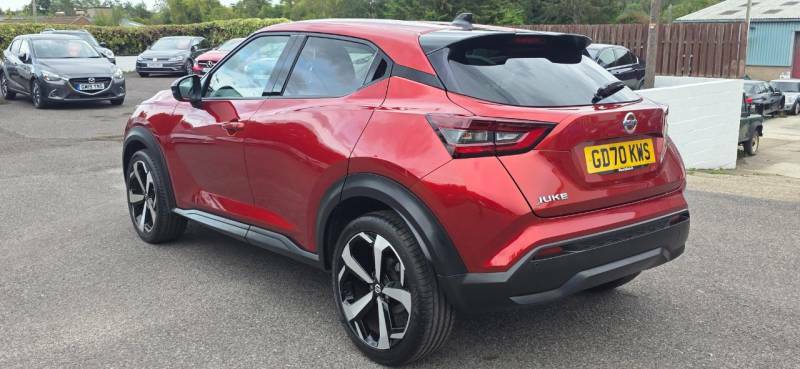 Nissan Juke 1.0 Dig-t 114 Tekna Red #4
