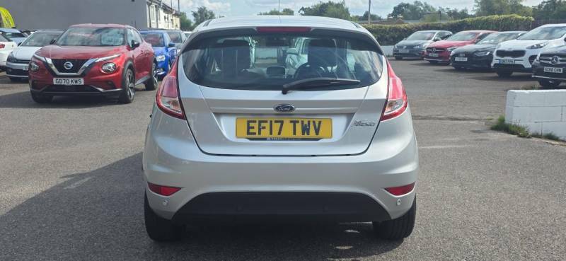Ford Fiesta Hatchback Red #9