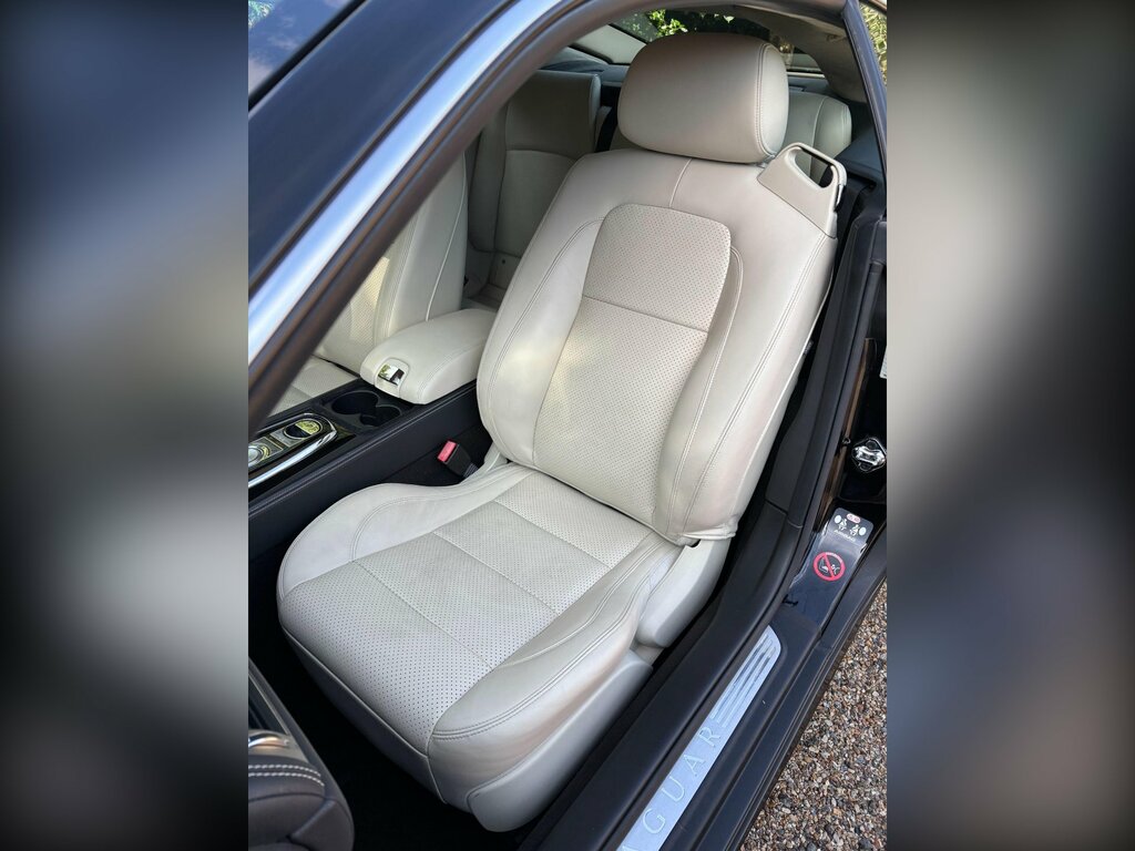Jaguar XK 5L Null Silver #28