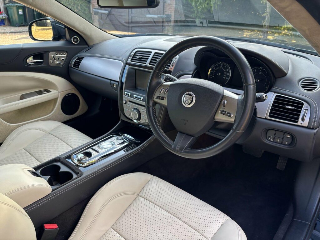 Jaguar XK 5L Null Silver #15
