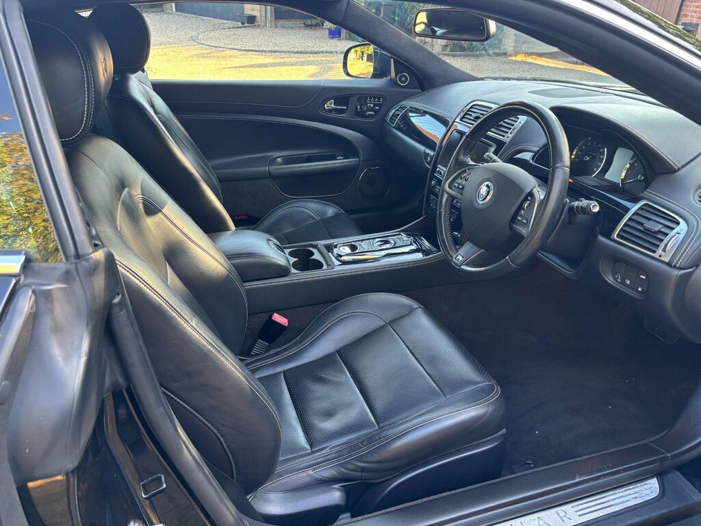 Jaguar XKR V8 Silver #19