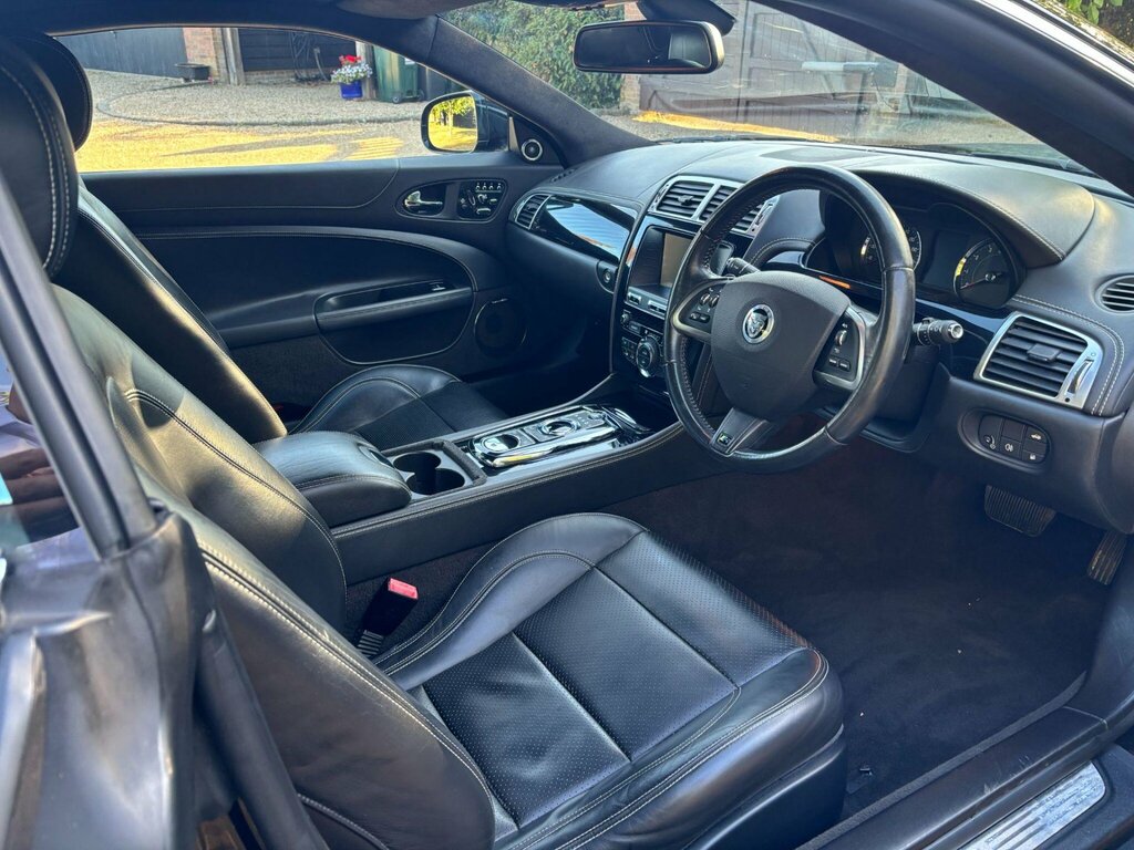 Jaguar XKR V8 Silver #20