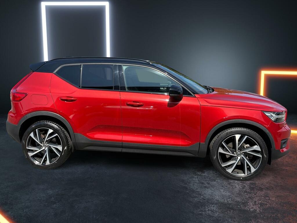Volvo XC40 2.0 B4p R Design Pro Red #3