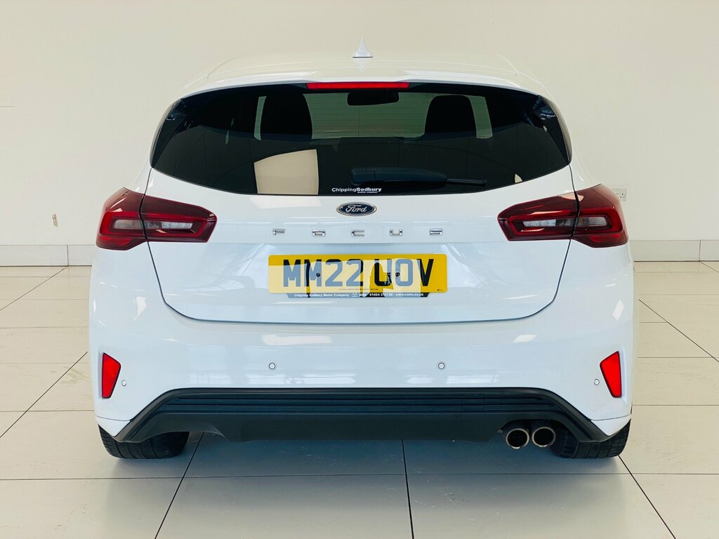 Ford Focus Ecoboost St-line Vignale Hatchback Manu MM22UOV White #5