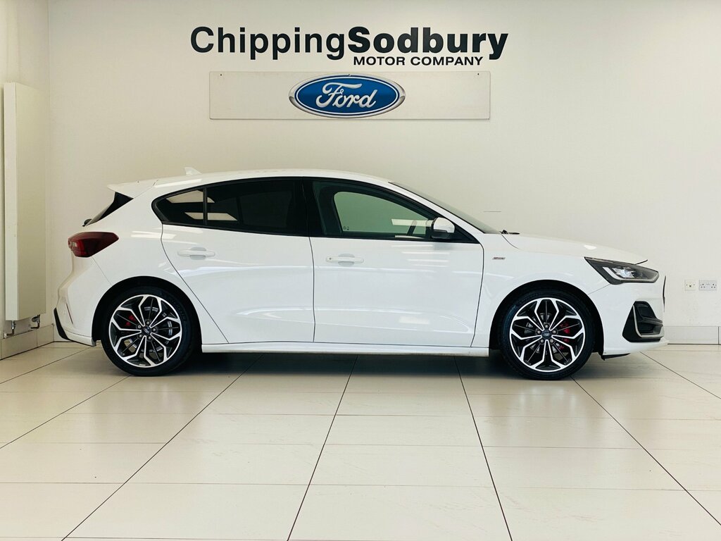 Ford Focus Ecoboost St-line Vignale Hatchback Manu MM22UOV White #3