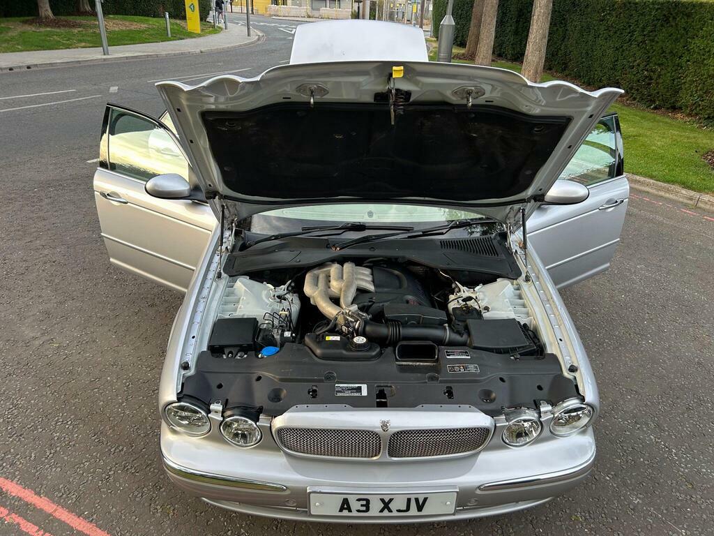Jaguar XJ V6 Green #54