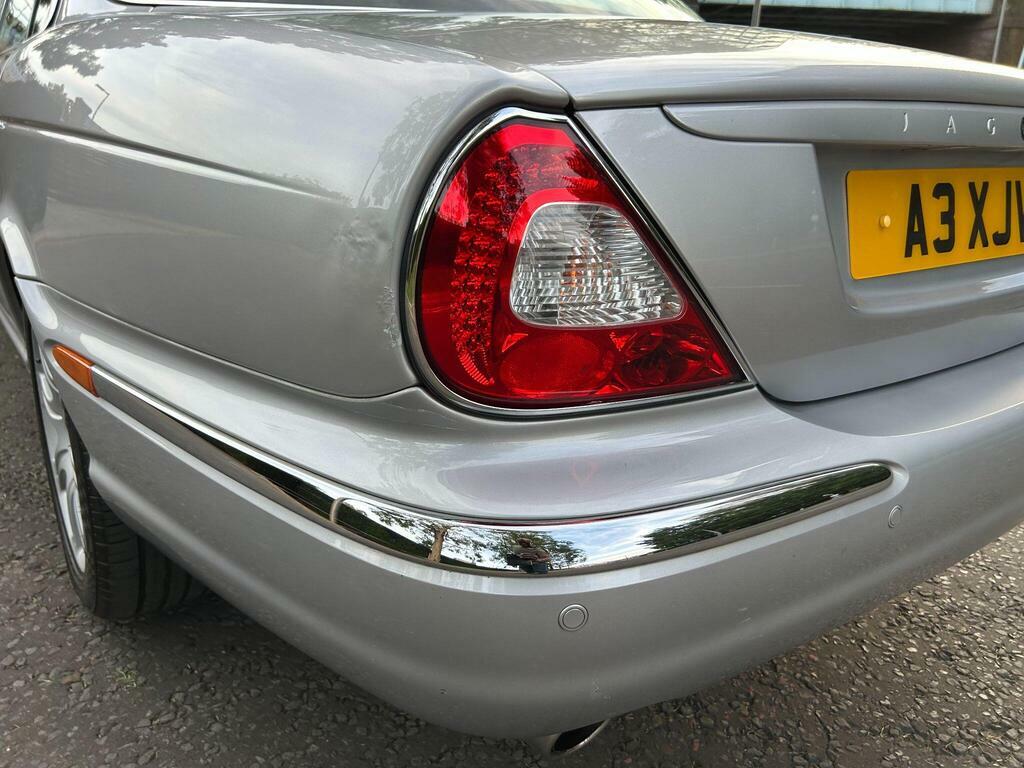 Jaguar XJ V6 Green #56