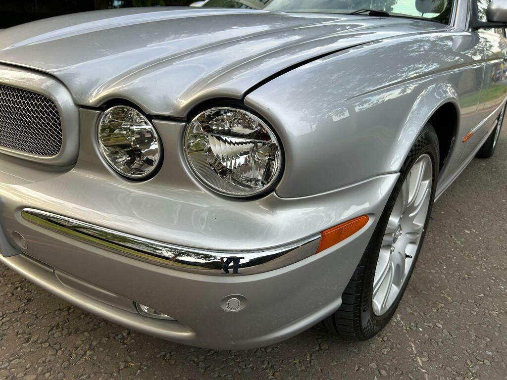 Jaguar XJ V6 Green #59