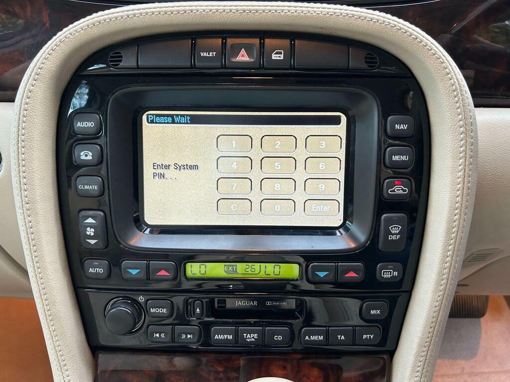 Jaguar XJ V6 Green #91