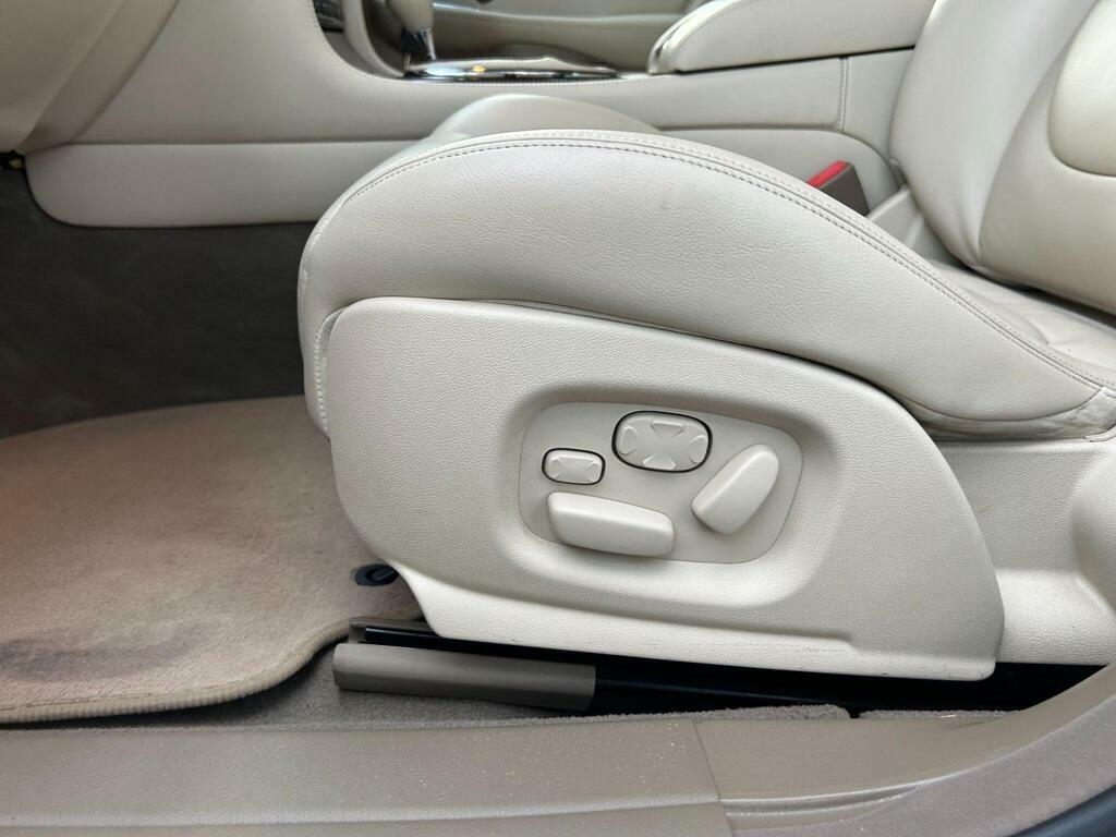 Jaguar XJ V6 Green #27