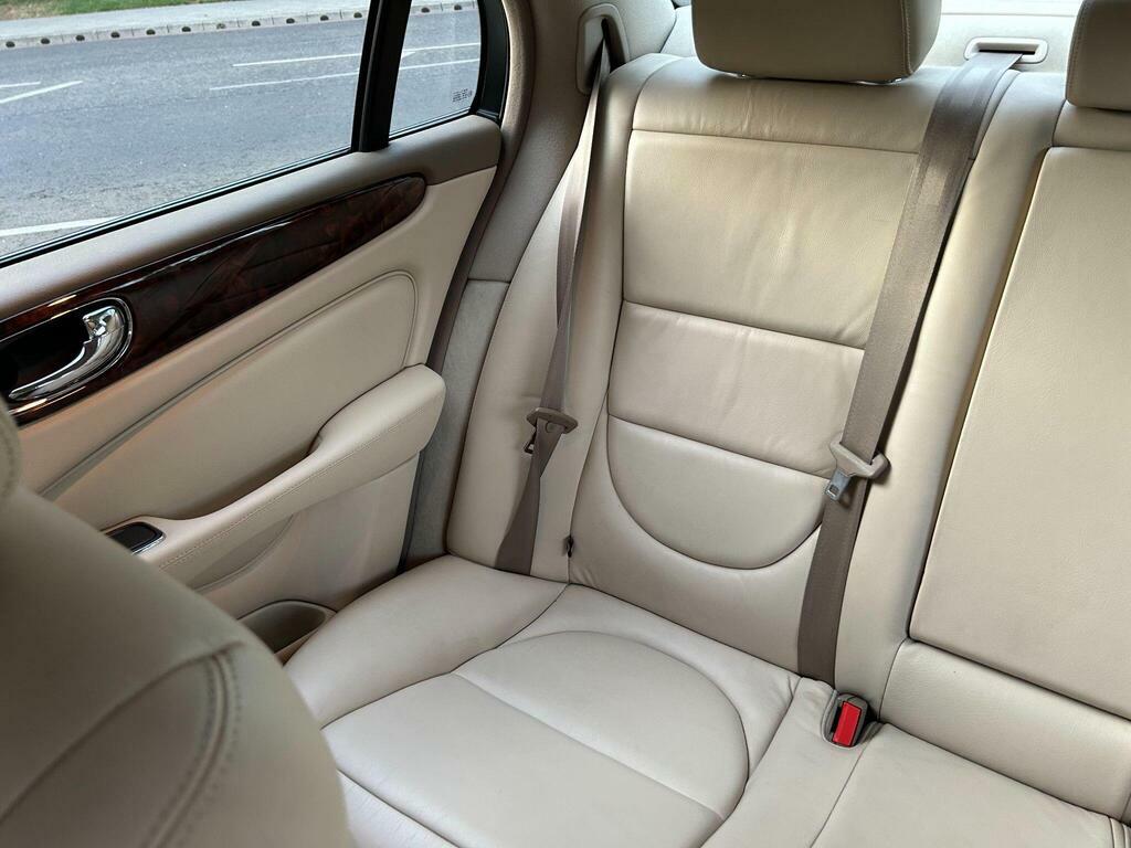 Jaguar XJ V6 Green #36