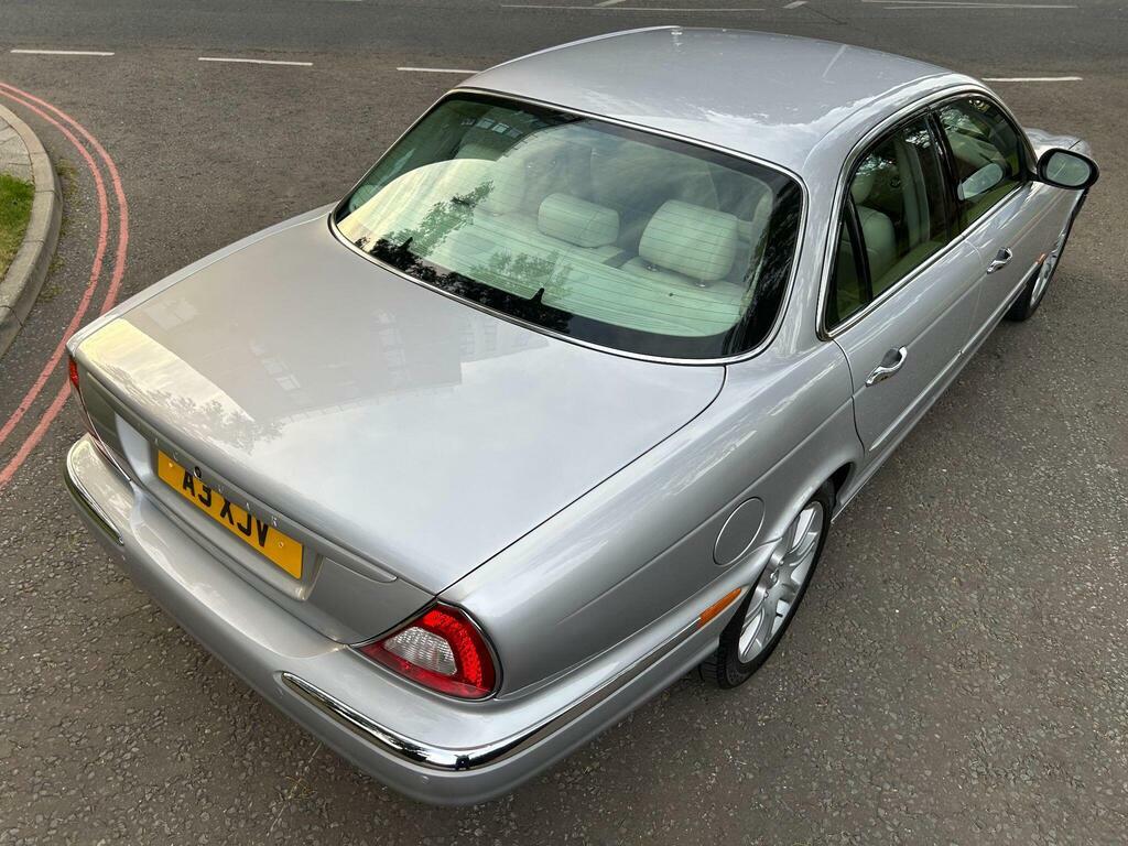 Jaguar XJ V6 Green #97