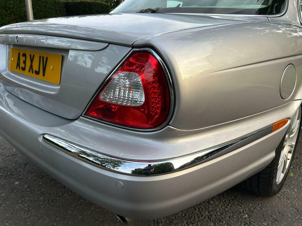Jaguar XJ V6 Green #57