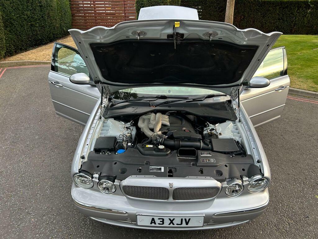 Jaguar XJ V6 Green #98
