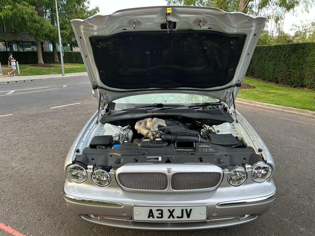 Jaguar XJ V6 Green #47