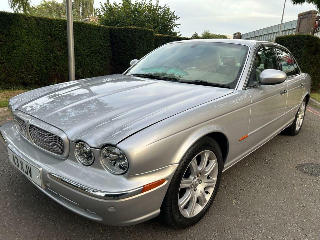 Jaguar XJ V6 Green #9