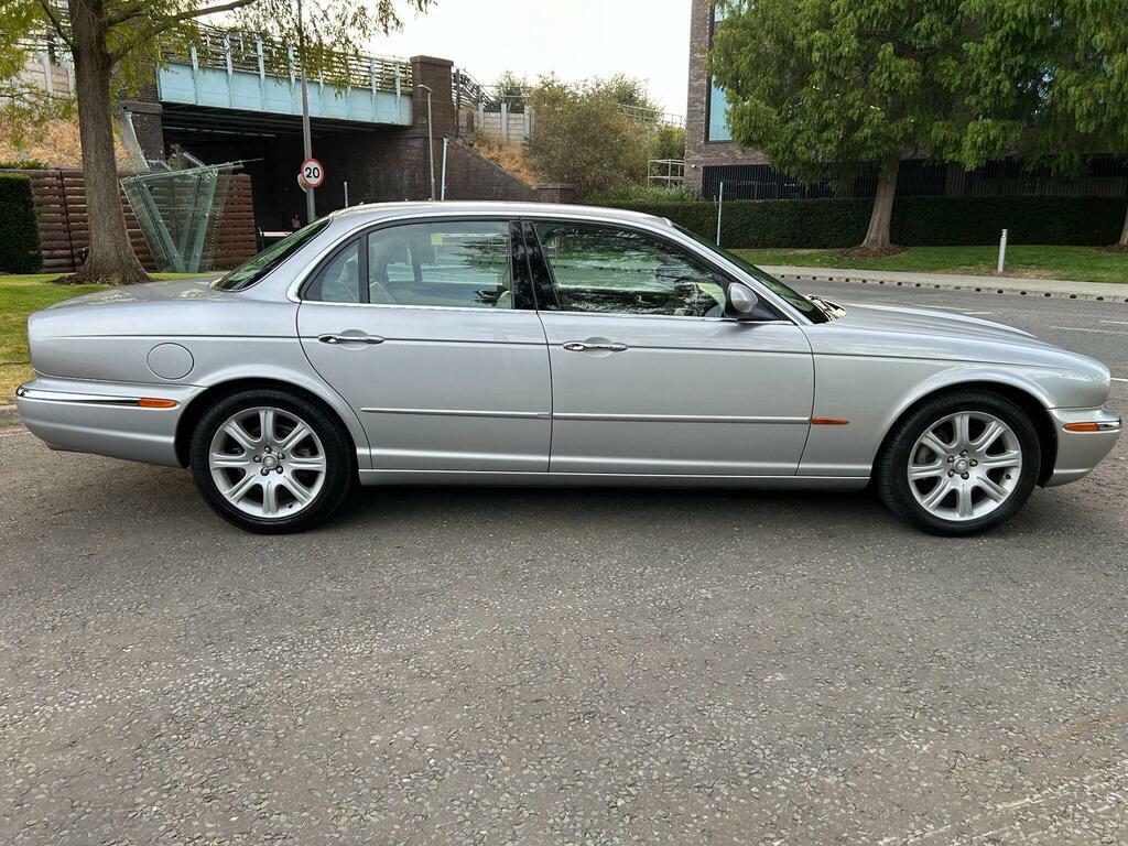 Jaguar XJ 3.0 Se Silver #5