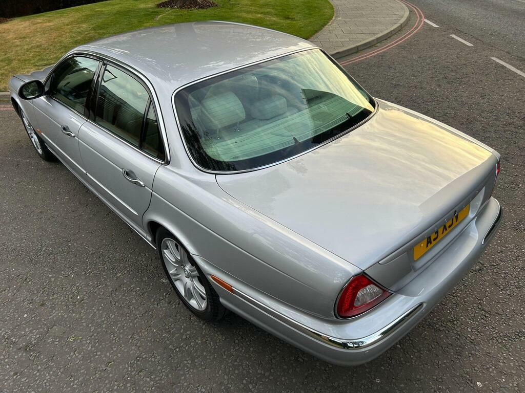 Jaguar XJ V6 Green #95