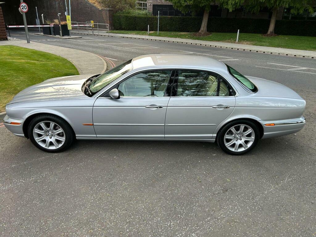 Jaguar XJ V6 Green #45