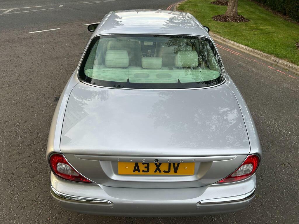 Jaguar XJ V6 Green #76