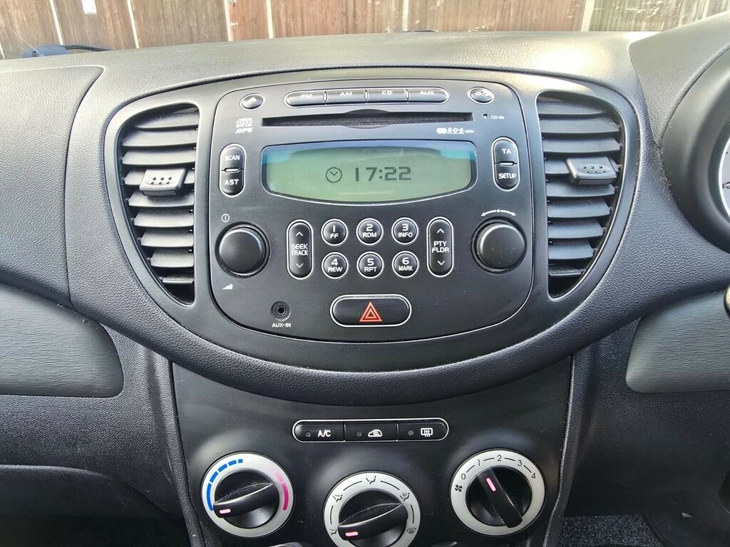 Hyundai I10 Hatchback Black #19