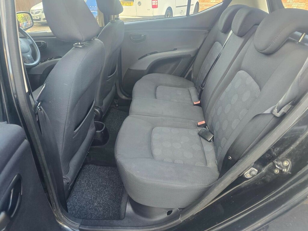 Hyundai I10 Hatchback Black #8